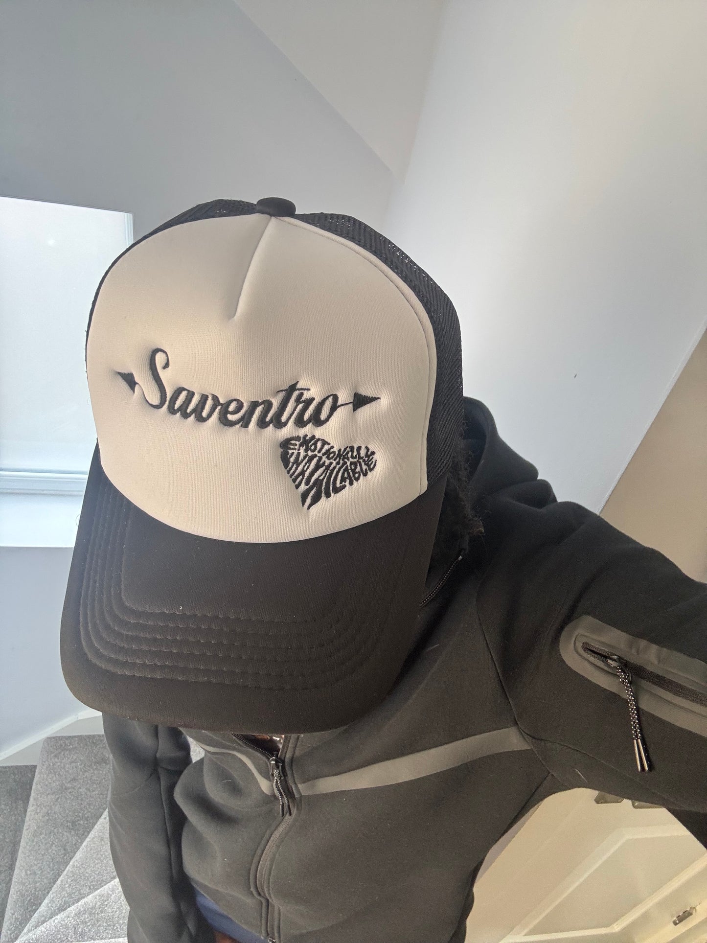 Saventro trucker hat